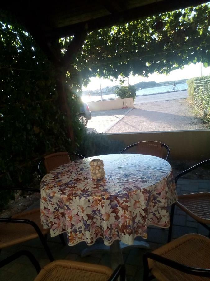 Apartman Edi Nin Εξωτερικό φωτογραφία